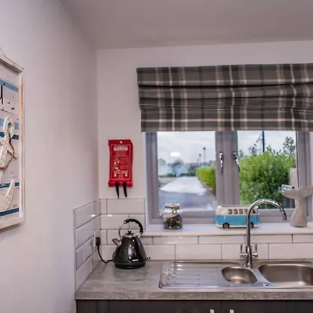 Sea View The Lookout At The Bay Village 2 Bed Sleeps 5 Dog Friendly Free Leisure Facilities Direct Access Pub And Shop Click To View Photos 別荘 *