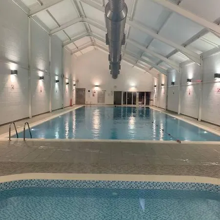 Sea View The Lookout At The Bay Village 2 Bed Sleeps 5 Dog Friendly Free Leisure Facilities Direct Access Pub And Shop Click To View Photos Hébergement de vacances