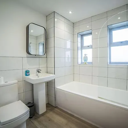 Sea View The Lookout At The Bay Village 2 Bed Sleeps 5 Dog Friendly Free Leisure Facilities Direct Access Pub And Shop Click To View Photos *