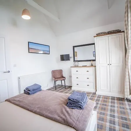 The Lookout The Bay Filey, Sea View, Dog Friendly Filey