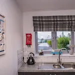 Sea View The Lookout At The Bay Village 2 Bed Sleeps 5 Dog Friendly Free Leisure Facilities Direct Access Pub And Shop Click To View Photos بيت للعطل *